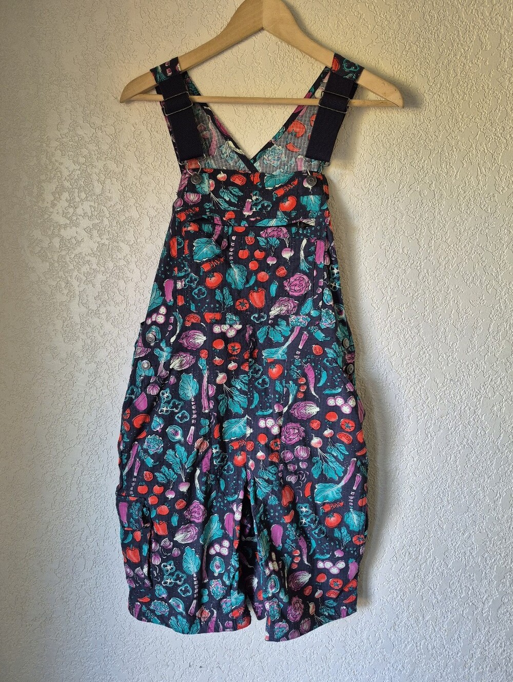 Duluth Trading Co Heirloom Gardening Short Overalls In Navy Vegetable Print